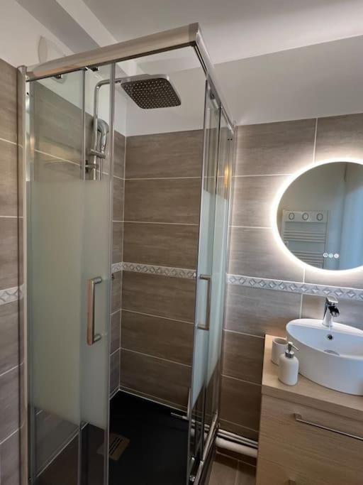Appartement Proche Disneyland 库洛米耶 外观 照片